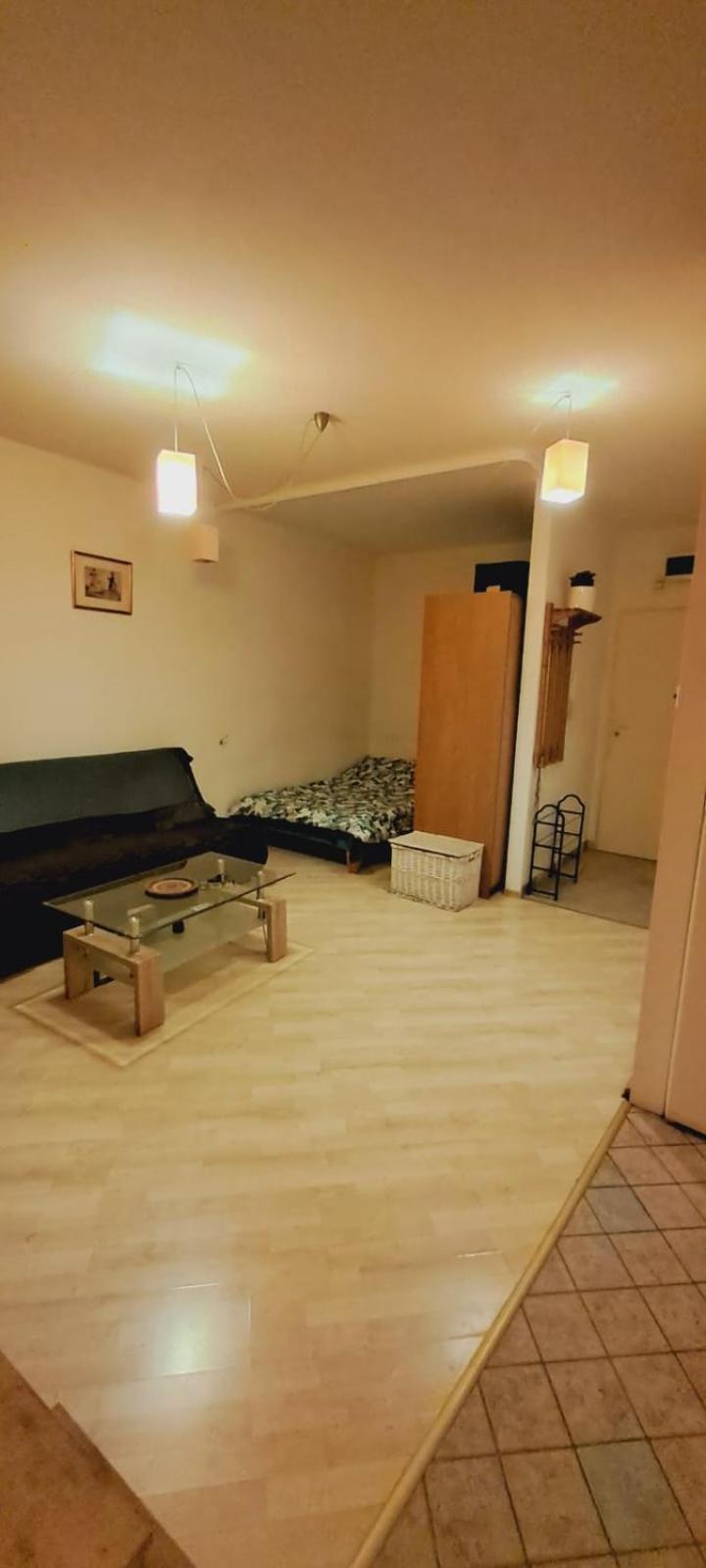 Studio / Kawalerka * Warschau